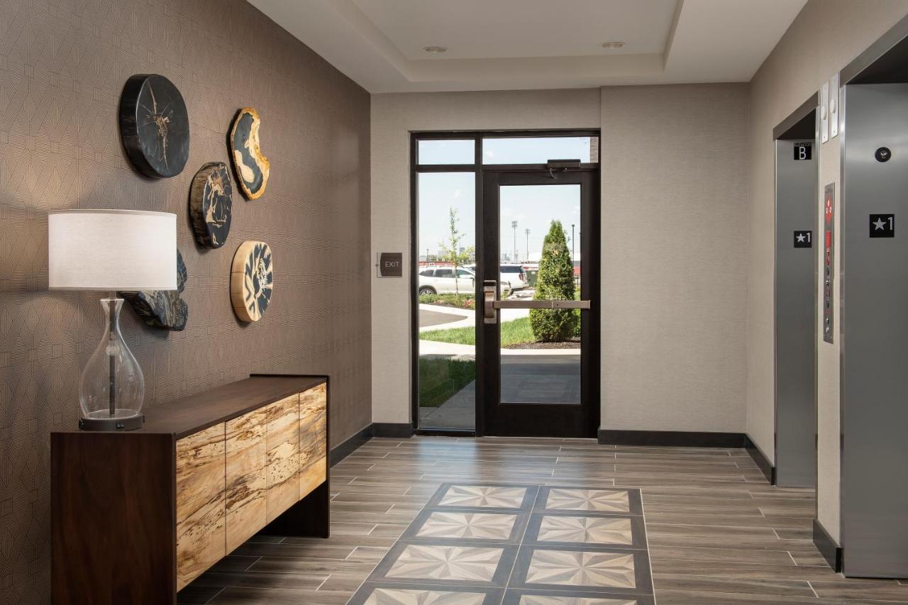 Homewood Suites By Hilton Louisville Airport ภายนอก รูปภาพ