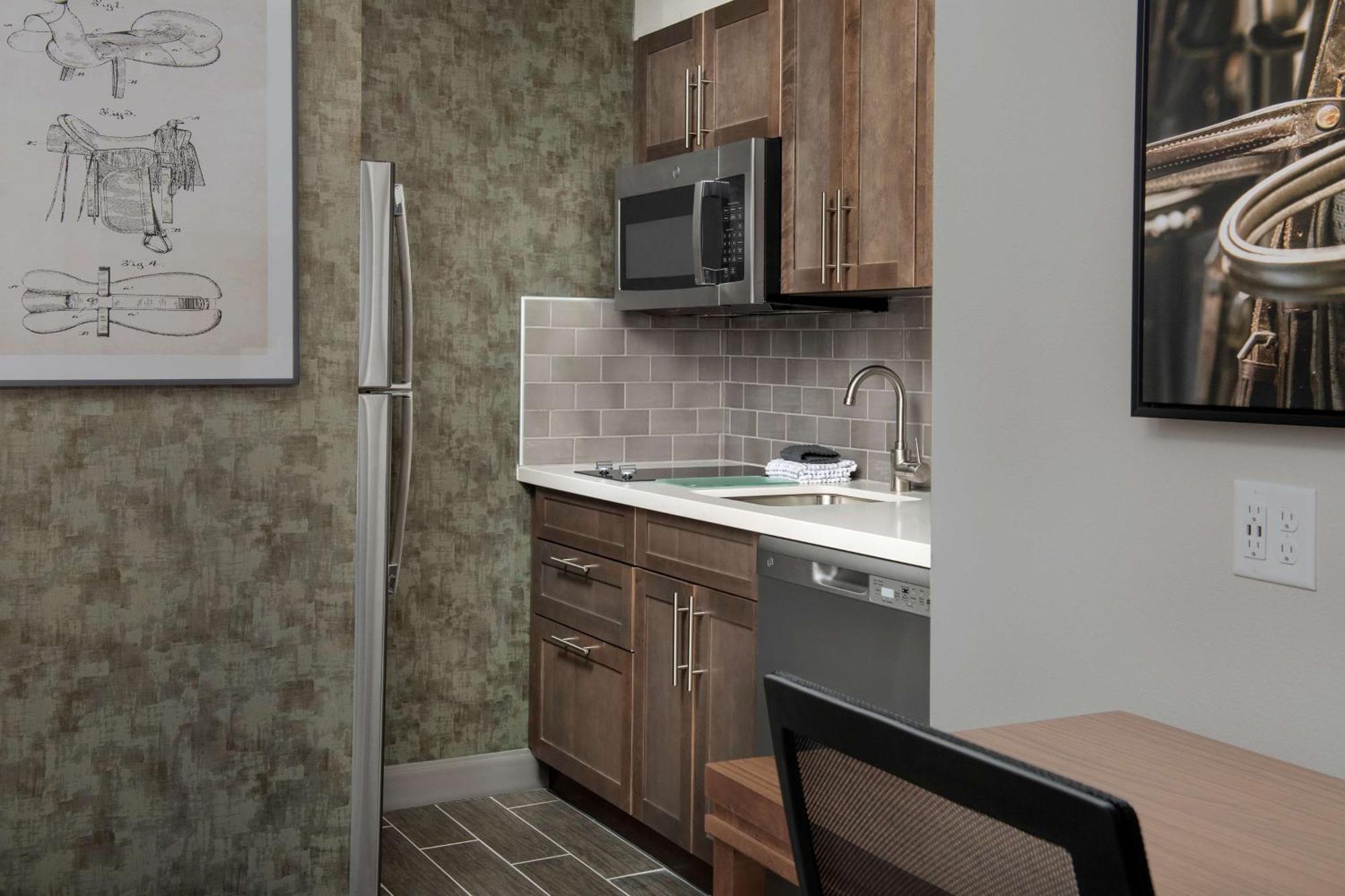 Homewood Suites By Hilton Louisville Airport ภายนอก รูปภาพ