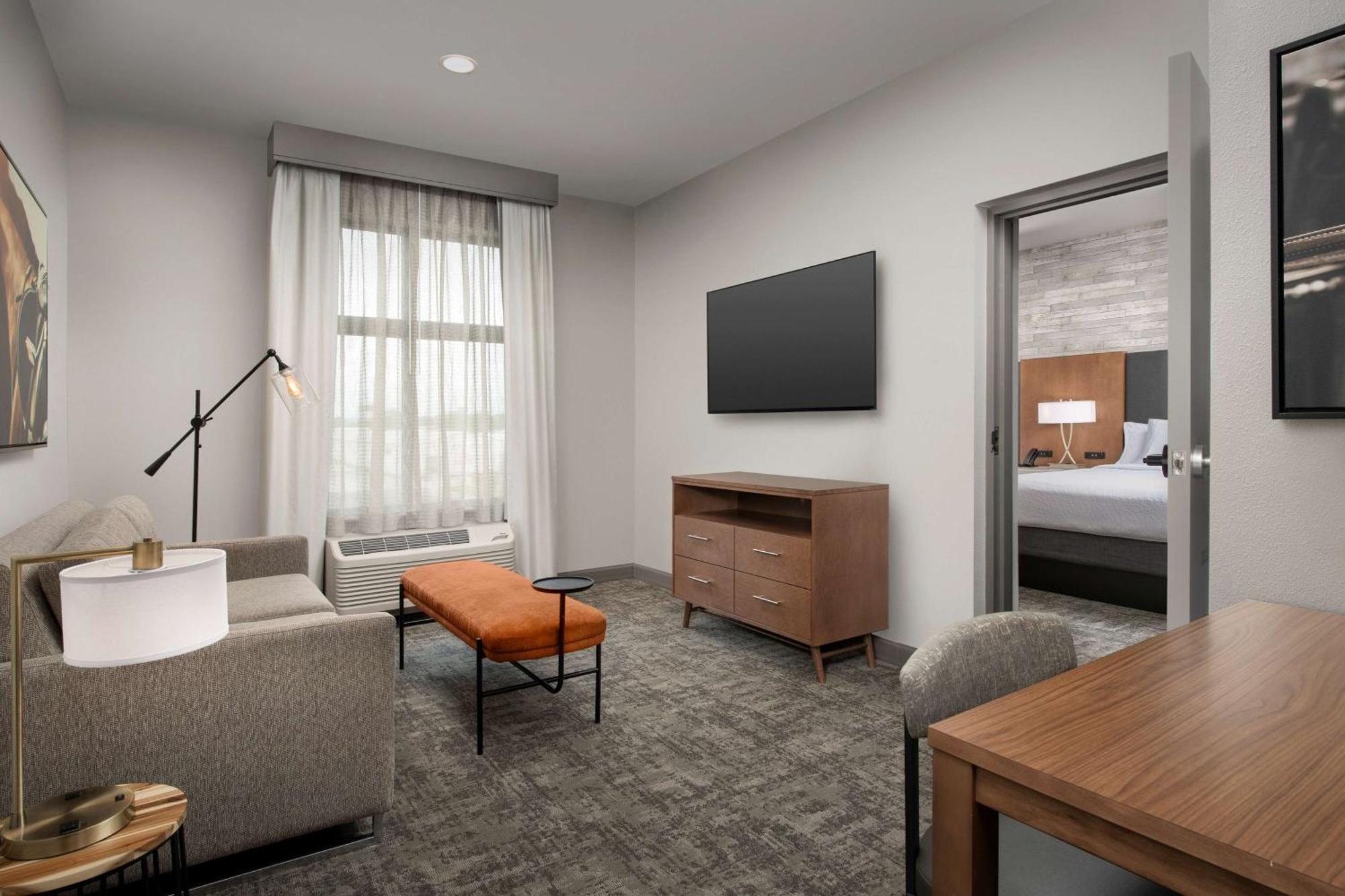 Homewood Suites By Hilton Louisville Airport ภายนอก รูปภาพ