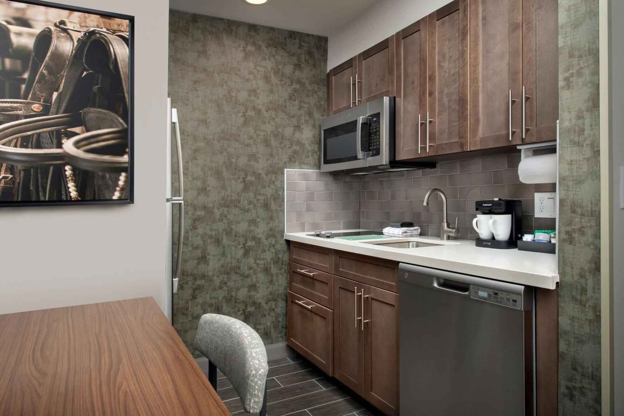 Homewood Suites By Hilton Louisville Airport ภายนอก รูปภาพ