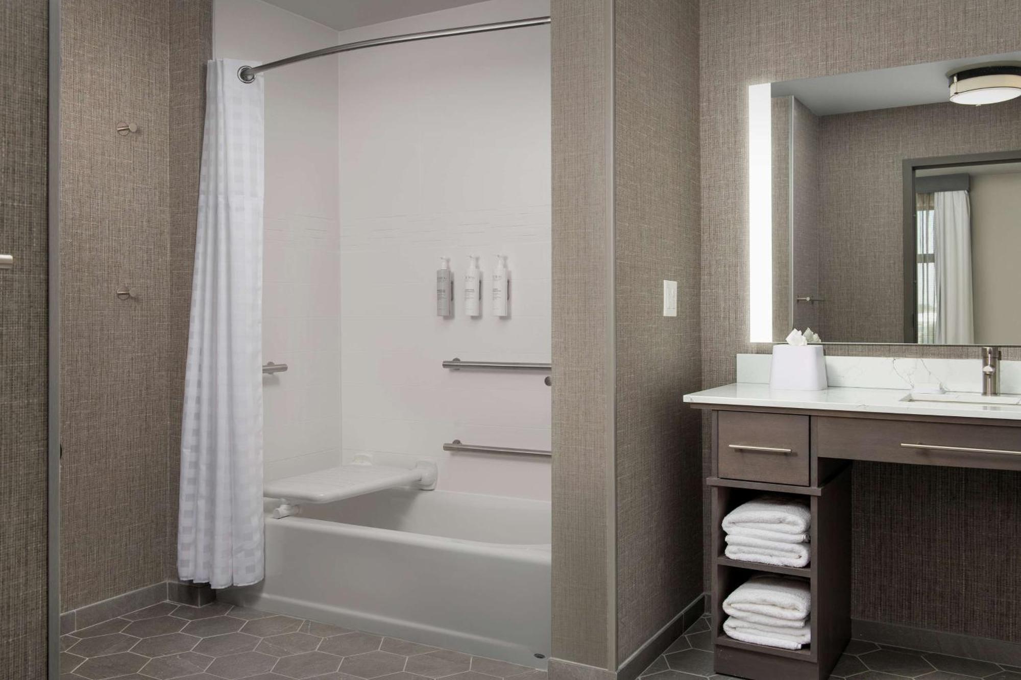 Homewood Suites By Hilton Louisville Airport ภายนอก รูปภาพ