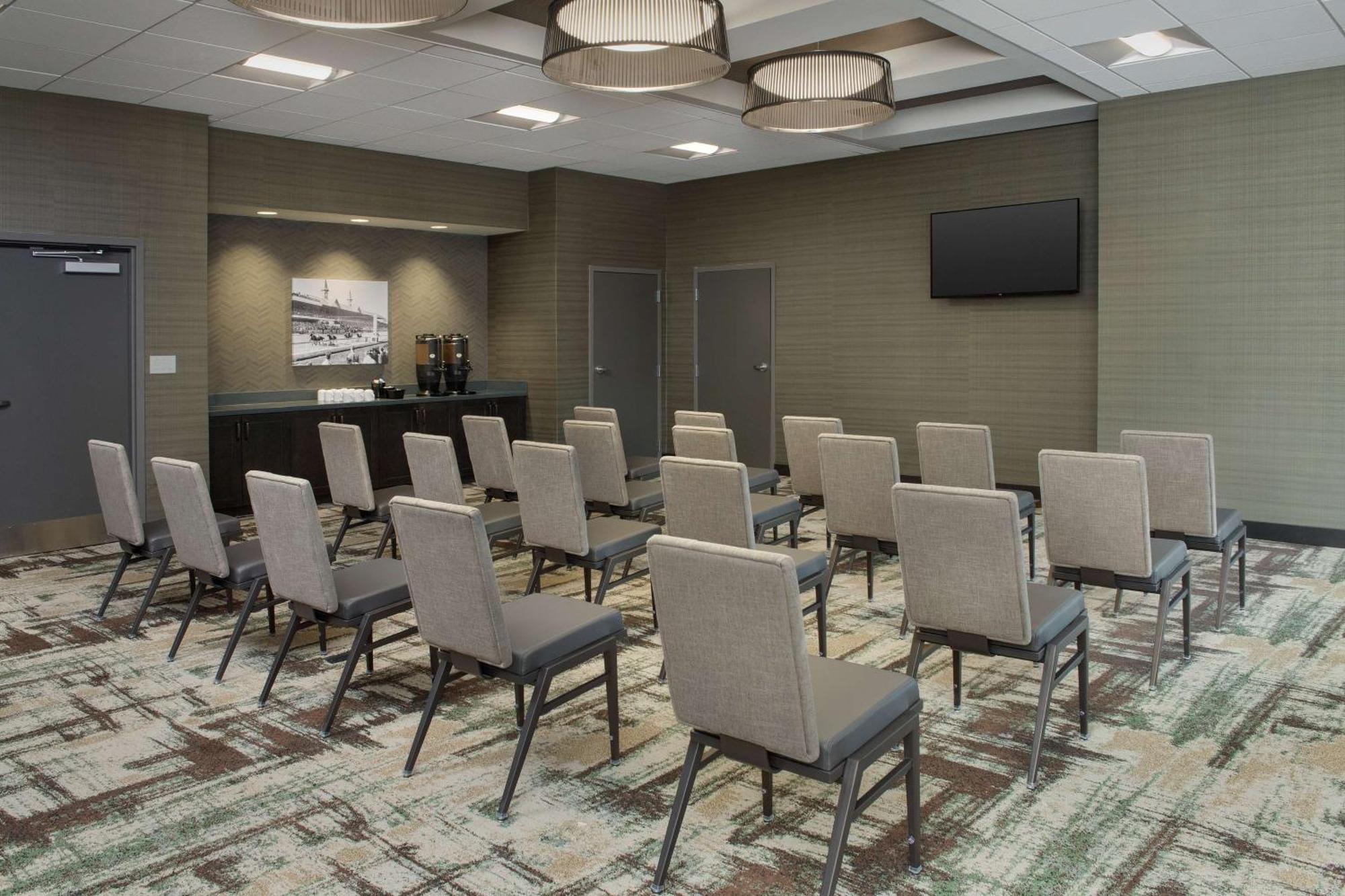 Homewood Suites By Hilton Louisville Airport ภายนอก รูปภาพ