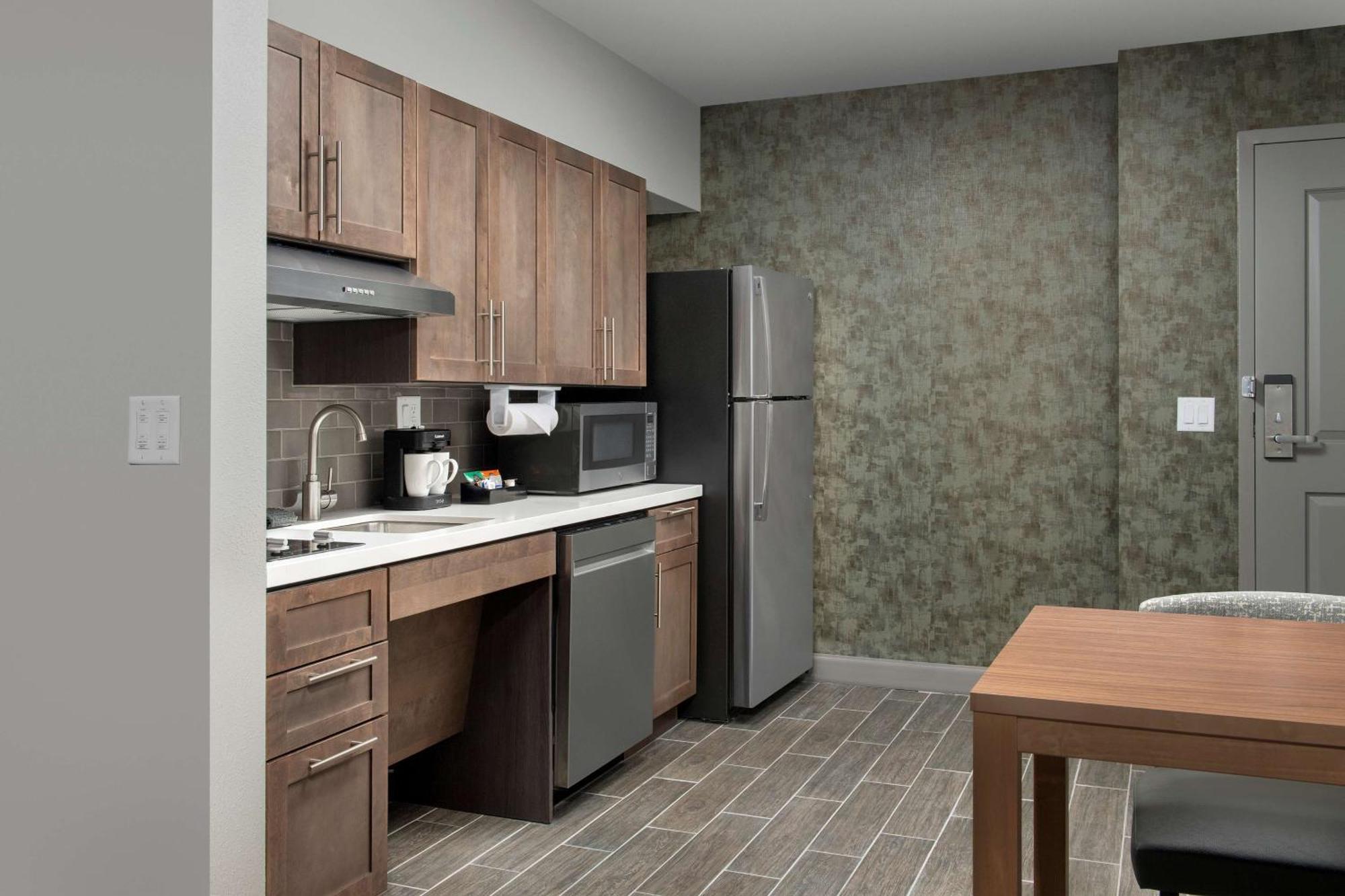 Homewood Suites By Hilton Louisville Airport ภายนอก รูปภาพ